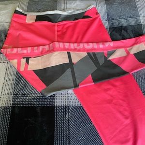 Under Armour workout crop pants